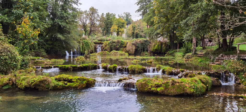 Slapovi u Rastokama unutar parka Slovin Unique u Slunju.