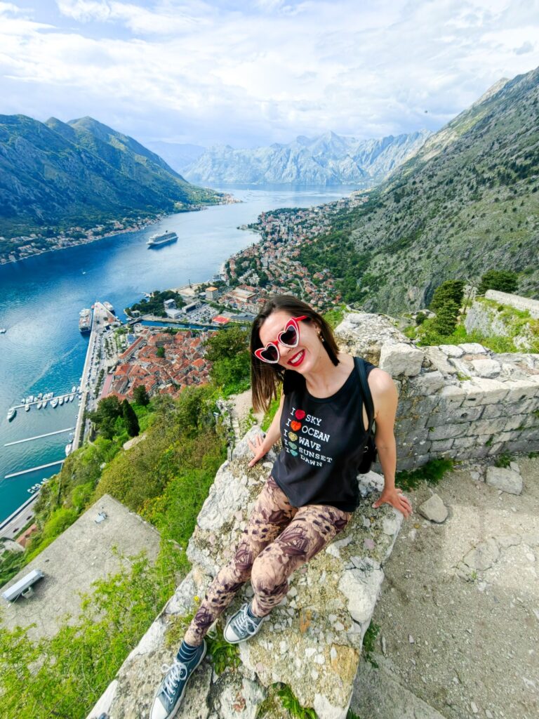 Tena iznad Kotora i Bokokotorskog zaljeva